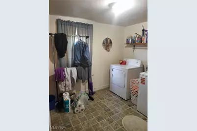 60490 Main Street, Jacobsburg, OH 43933 - Photo 17