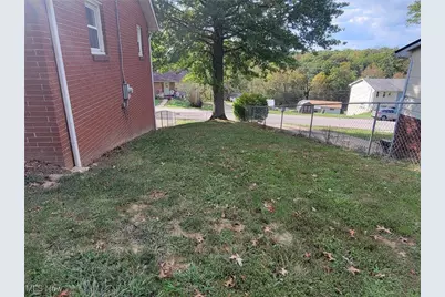 203 Mellwood Drive, Toronto, OH 43964 - Photo 5