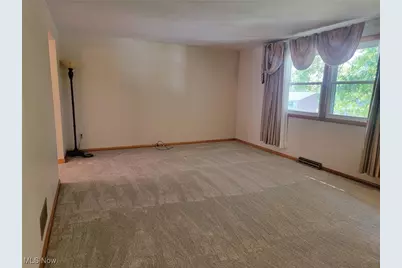 203 Mellwood Drive, Toronto, OH 43964 - Photo 13