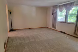 203 Mellwood Dr, Toronto, OH 43964 - Photo 13