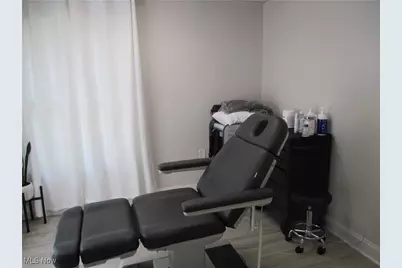 880 Mull Avenue, Akron, OH 44313 - Photo 13