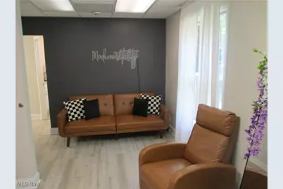 880 Mull Avenue, Akron, OH 44313 - Photo 5