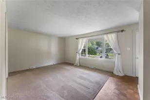 7603 Red Fox Dr, Boardman, OH 44512 - Photo 7