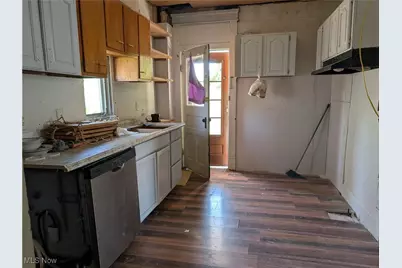 1236 Gomber Avenue, Cambridge, OH 43725 - Photo 7