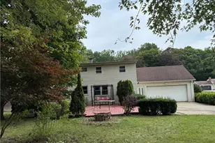 3296 Cricket Dr, Youngstown, OH 44511 - Photo 5