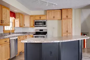 9416 Kieffer Rd, Mantua, OH 44255 - Photo 11