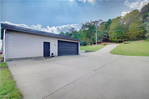 14015 Stimmel St NE, Paris, OH 44669 - Photo 31