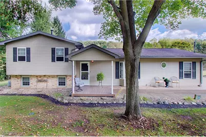 14015 Stimmel Street NE, Paris, OH 44669 - Photo 1