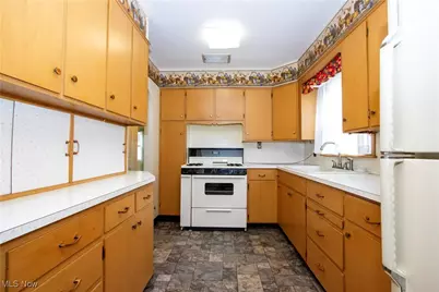 109 W Sunset Drive, Rittman, OH 44270 - Photo 7