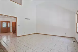 2885 Valley Rd, Cuyahoga Falls, OH 44223 - Photo 15