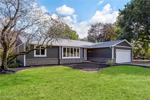 3790 Greenbriar Dr, Zanesville, OH 43701 - Photo 3