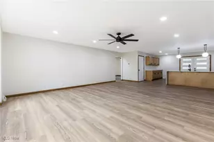 3790 Greenbriar Dr, Zanesville, OH 43701 - Photo 13