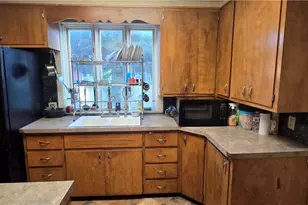 559 Patterson Ave, Akron, OH 44310 - Photo 7