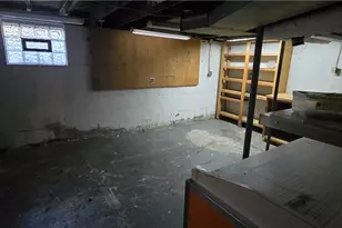 559 Patterson Ave, Akron, OH 44310 - Photo 15