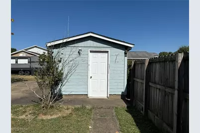 603 Poplar Avenue, Williamstown, WV 26187 - Photo 11