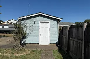 603 Poplar Ave, Williamstown, WV 26187 - Photo 11