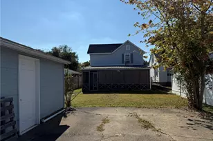 603 Poplar Ave, Williamstown, WV 26187 - Photo 13