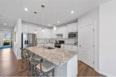 23863 Heatherstone Trail, Columbia Station, OH 44028 - Photo 9