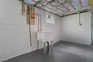 1043 Coventry St, Akron, OH 44306 - Photo 17