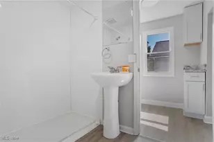 1043 Coventry St, Akron, OH 44306 - Photo 15