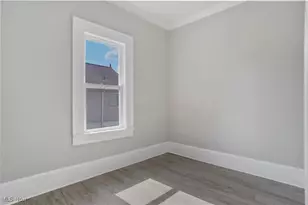 1043 Coventry St, Akron, OH 44306 - Photo 9