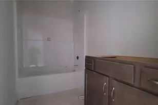 3630 Great Windsor Ln, Green, OH 44685 - Photo 9