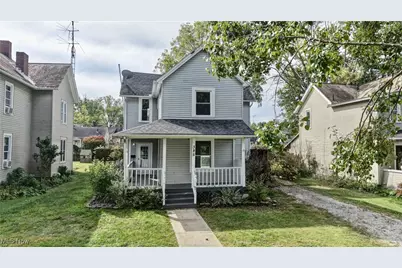 325 W Maryland Avenue, Sebring, OH 44672 - Photo 1