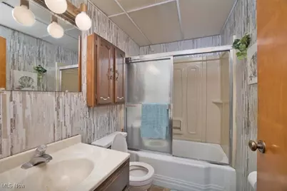 3927 Daisyview Street, Shadyside, OH 43947 - Photo 9