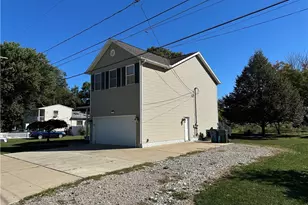 1123 Adams St, Vermilion, OH 44089 - Photo 3