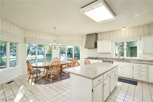 234 Lake Pointe Dr, Bath, OH 44333 - Photo 7