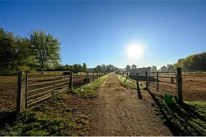 1315 Morning Star Drive, Rock Creek, OH 44084 - Photo 45