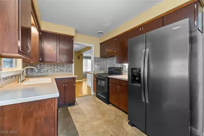 269 Hamilton Avenue, Elyria, OH 44035 - Photo 15