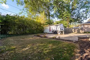 269 Hamilton Ave, Elyria, OH 44035 - Photo 9