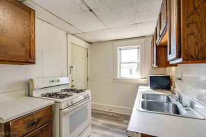 485 Allyn Street, Akron, OH 44304 - Photo 13