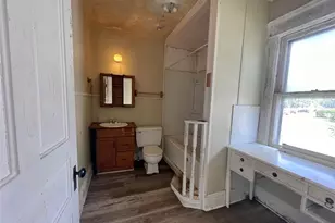 338 Locust St, Coshocton, OH 43812 - Photo 15