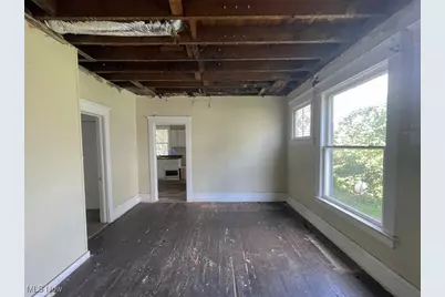 338 Locust Street, Coshocton, OH 43812 - Photo 7