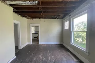 338 Locust St, Coshocton, OH 43812 - Photo 7