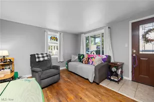 394 Long St, Amherst, OH 44001 - Photo 9