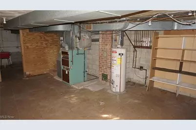 24255 S Woodland Road, Huber Heights, OH 44122 - Photo 15