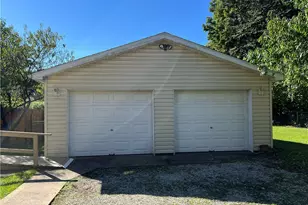 179 Marshall St, Conneaut, OH 44030 - Photo 9