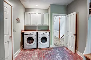 10770 Locust Grove Dr, Chardon, OH 44024 - Photo 13