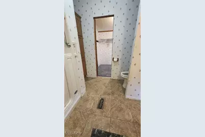 67 E King Street, Zanesville, OH 43701 - Photo 17