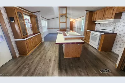 67 E King Street, Zanesville, OH 43701 - Photo 7