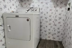 67 E King St, Zanesville, OH 43701 - Photo 11