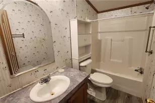 67 E King St, Zanesville, OH 43701 - Photo 21