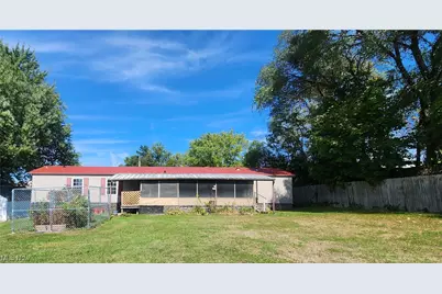 67 E King Street, Zanesville, OH 43701 - Photo 1