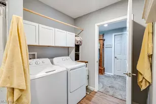 16726 Oakwood Dr, Lake Milton, OH 44429 - Photo 17