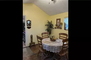 16726 Oakwood Dr, Lake Milton, OH 44429 - Photo 13