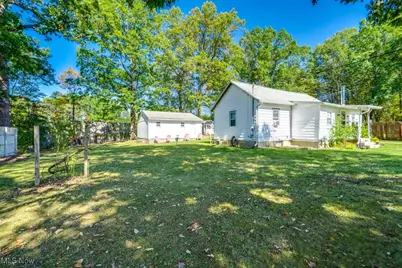 16726 Oakwood Drive, Lake Milton, OH 44429 - Photo 19