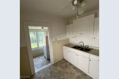 2209 Woodward Avenue, Oakwood, OH 44107 - Photo 11